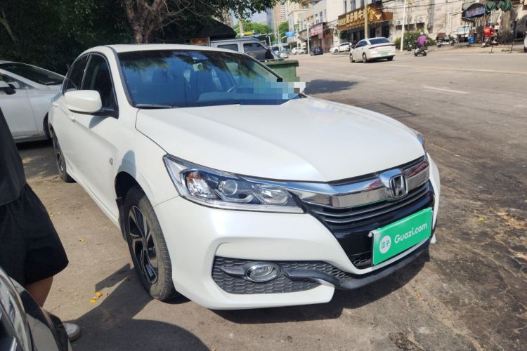 Used Honda Accord 2016 2.0L Elite Edition Front Right 45 Deg
