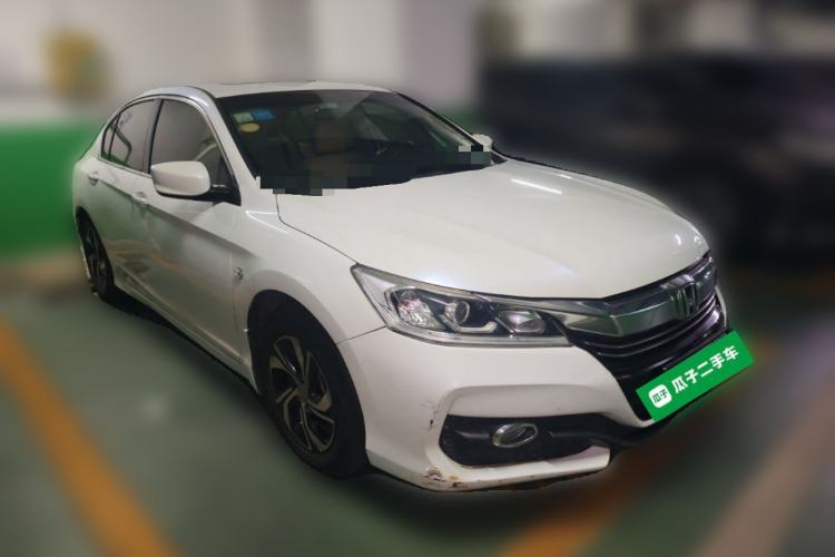 Used Honda Accord 2016 2.0L Comfort Edition Front Right 45 Deg