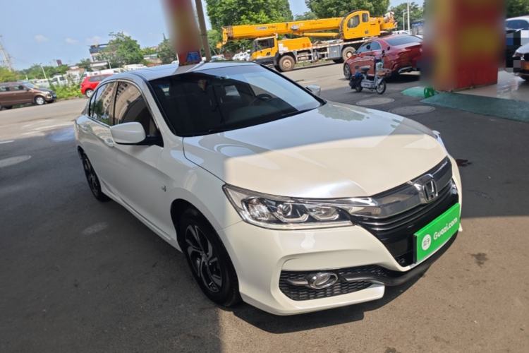 Used Honda Accord 2016 2.0L Comfort Edition Front Right 45 Deg