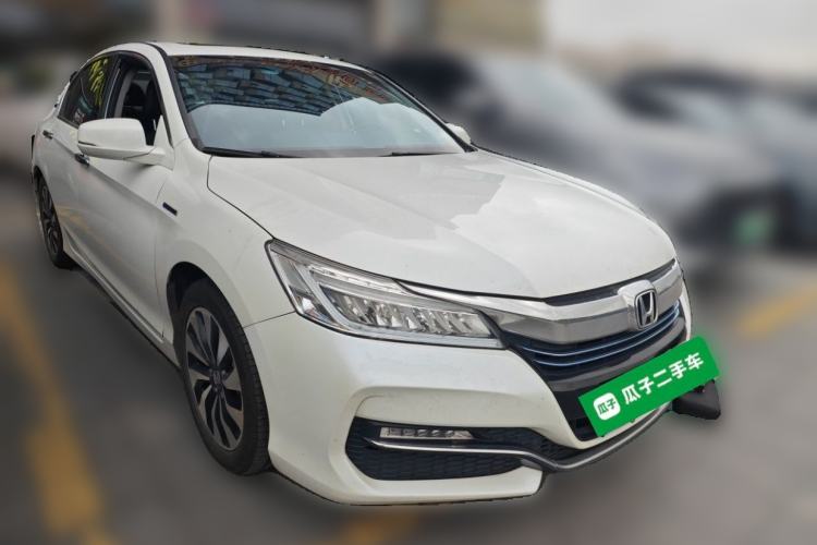 Used Honda Accord 2016 Hybrid 2.0L Sharp Edition Front Right 45 Deg
