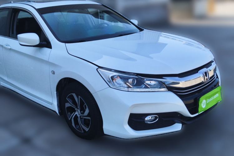 Used Honda Accord 2016 2.0L Elite Edition Front Right 45 Deg