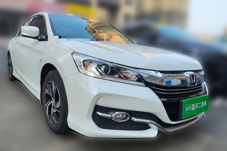 Used Honda Accord 2016 2.0L Elite Edition Front Right 45 Deg