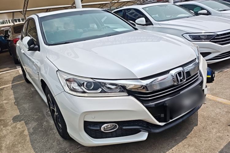 Used Honda Accord 2016 2.0L Elite Edition Front Right 45 Deg