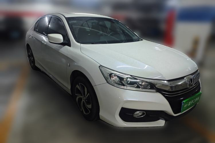 Used Honda Accord 2016 2.0L Elite Edition Front Right 45 Deg