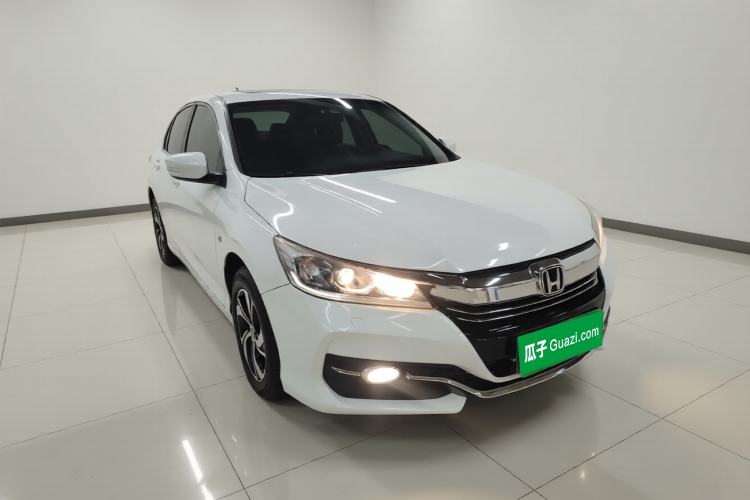 Used Honda Accord 2016 2.0L Comfort Edition Front Right 45 Deg
