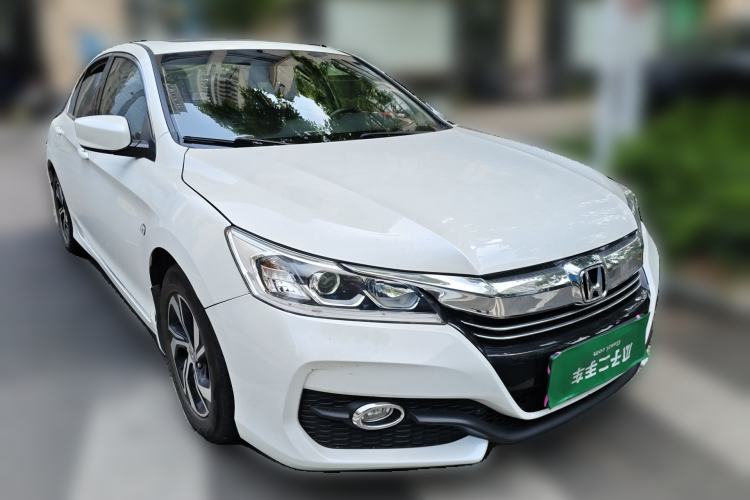 Used Honda Accord 2016 2.0L Comfort Edition Front Right 45 Deg