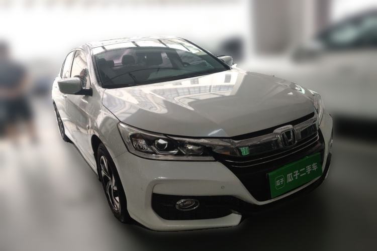 Used Honda Accord 2016 2.0L Elite Edition Front Right 45 Deg