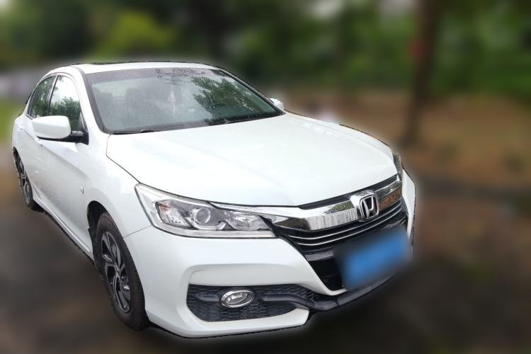 Used Honda Accord 2016 2.0L Comfort Edition Front Right 45 Deg