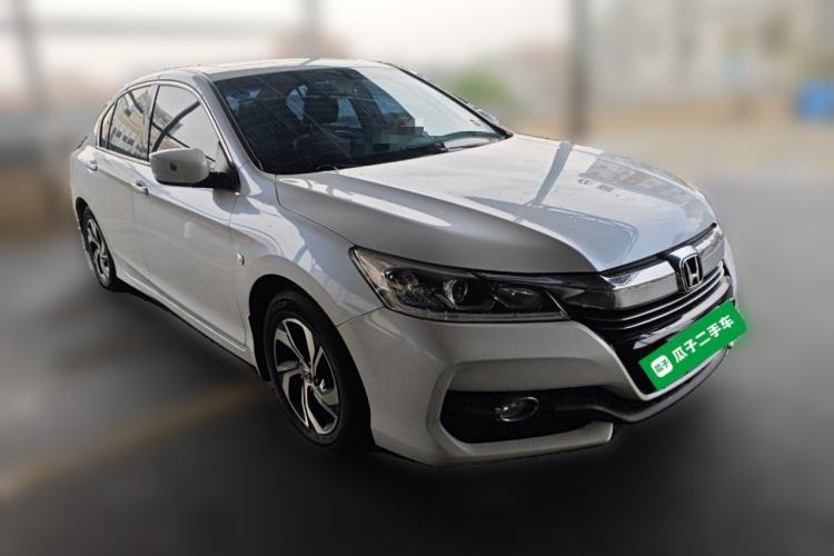 Used Honda Accord 2016 2.0L Comfort Edition Front Right 45 Deg