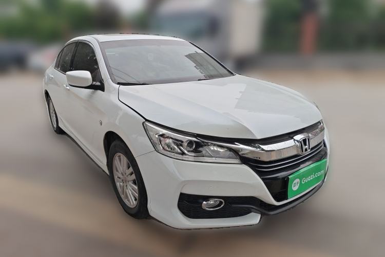 Used Honda Accord 2016 2.0L Comfort Edition Front Right 45 Deg
