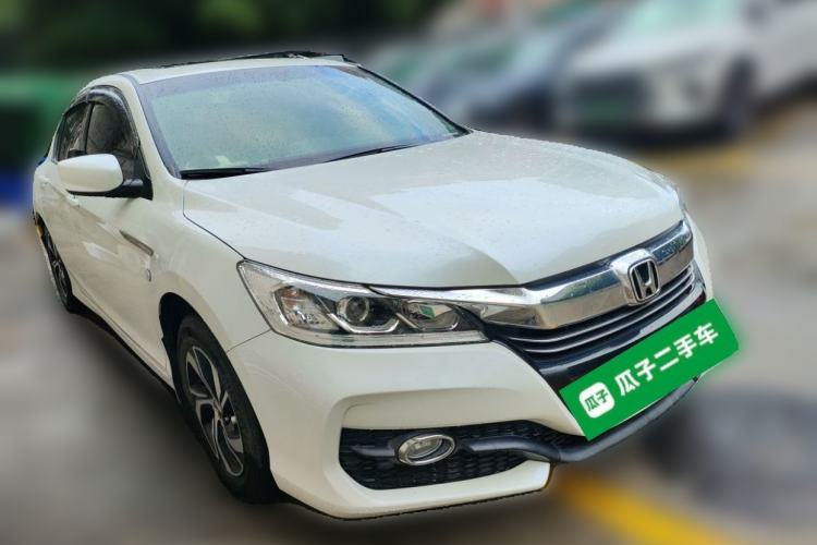 Used Honda Accord 2016 2.0L Comfort Edition Front Right 45 Deg