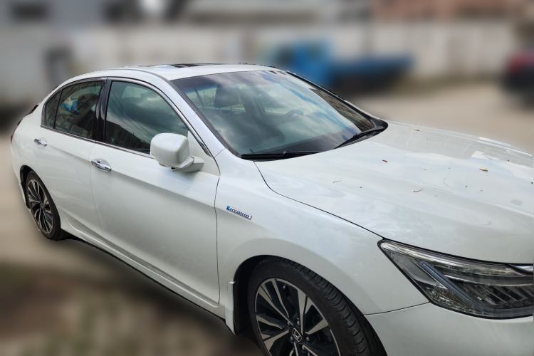 Used Honda Accord 2016 Hybrid 2.0L Rui Ling Edition Front Right 45 Deg