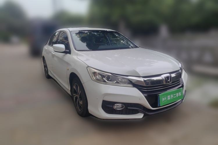 Used Honda Accord 2016 2.0L Comfort Edition Front Right 45 Deg