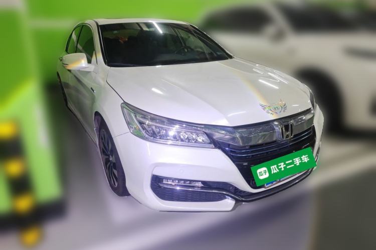 Used Honda Accord 2016 Hybrid 2.0L Sharp Edition Front Right 45 Deg