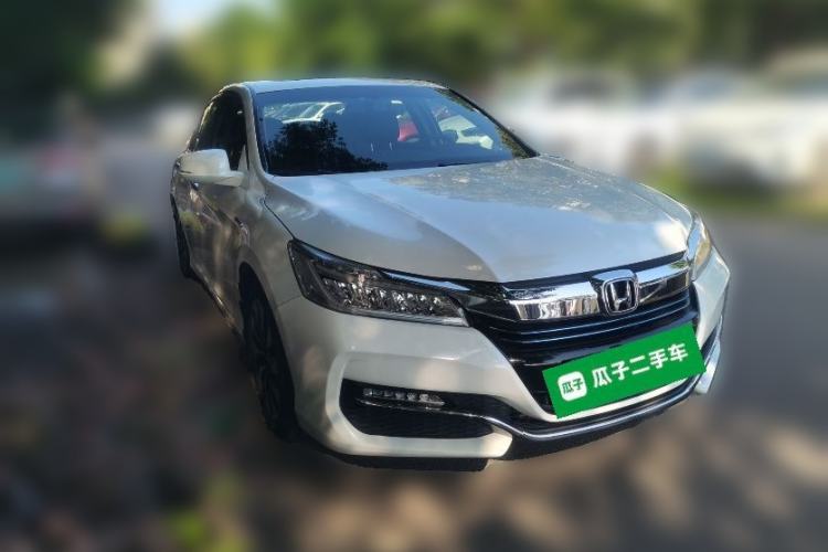 Used Honda Accord 2016 Hybrid 2.0L Sharp Edition Front Right 45 Deg