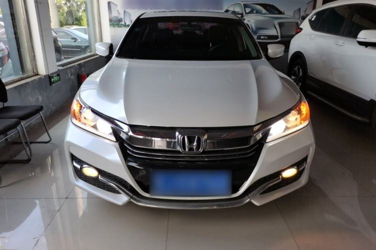 Used Honda Accord 2016 2.0L Comfort Edition Front
