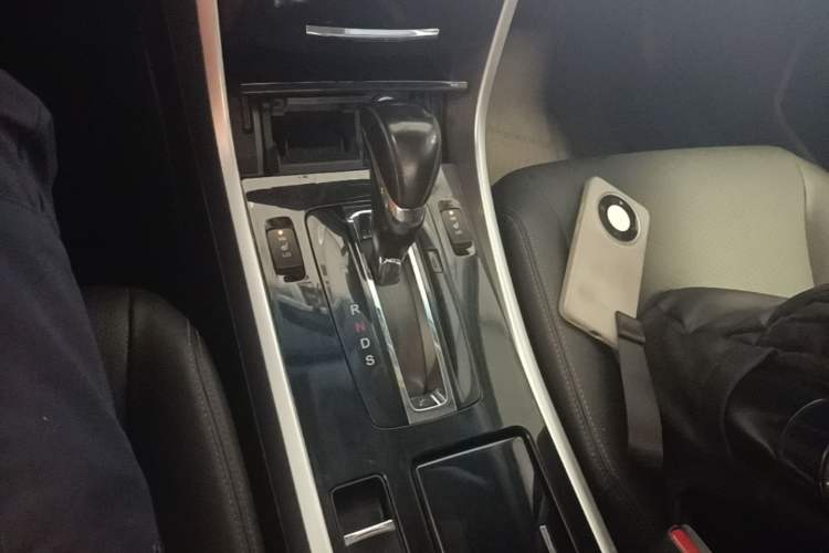 Used Honda Accord 2016 2.4L Luxury Edition Gear Lever