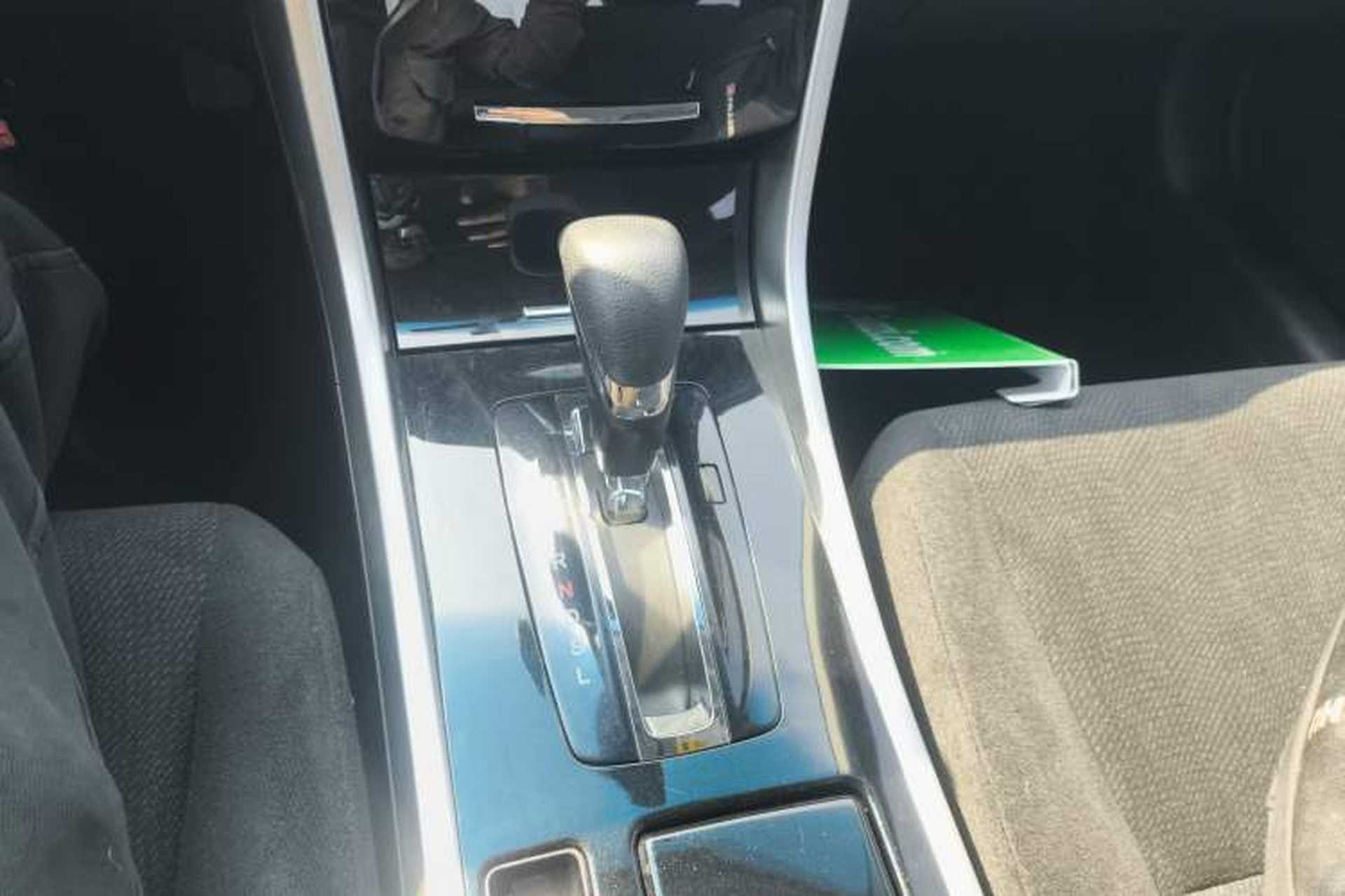 Used Honda Accord 2016 2.0L Comfort Edition Gear Lever