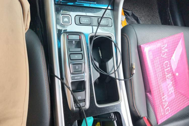 Used Honda Accord 2016 Hybrid 2.0L Sharp Edition Gear Lever