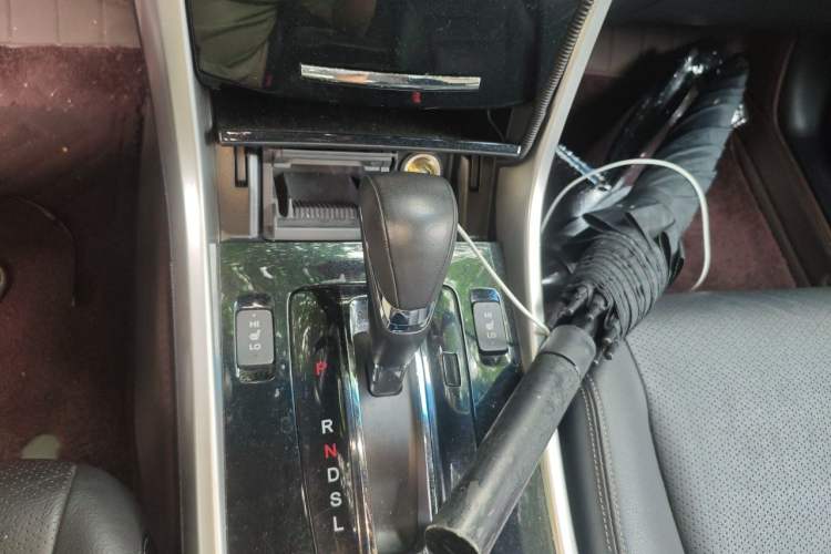 Used Honda Accord 2016 2.0L Elite Edition Gear Lever