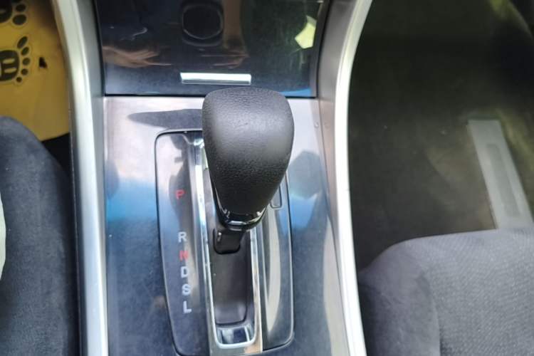 Used Honda Accord 2016 2.0L Comfort Edition Gear Lever