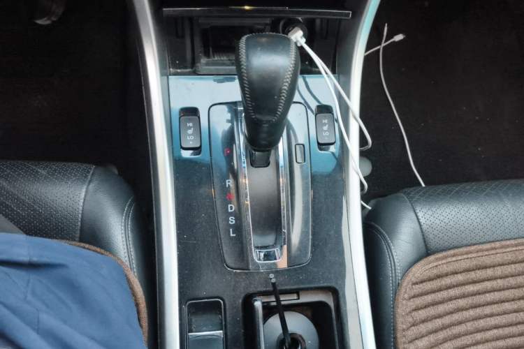 Used Honda Accord 2016 2.0L Elite Edition Gear Lever