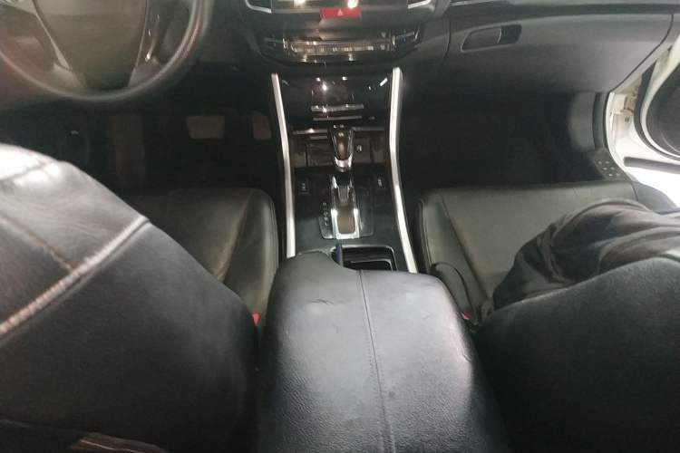 Used Honda Accord 2016 2.0L Elite Edition Gear Lever