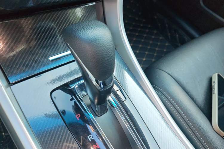 Used Honda Accord 2016 2.0L Comfort Edition Gear Lever