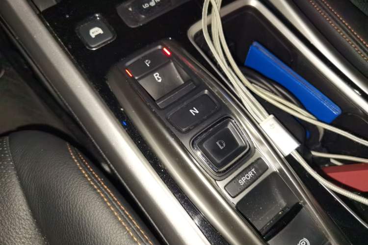 Used Honda Accord 2016 Hybrid 2.0L Sharp Edition Gear Lever