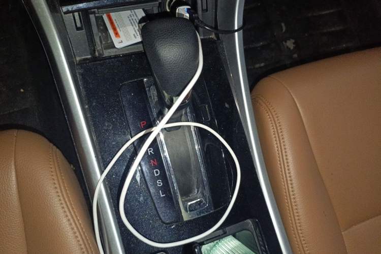 Used Honda Accord 2016 2.0L Comfort Edition Gear Lever