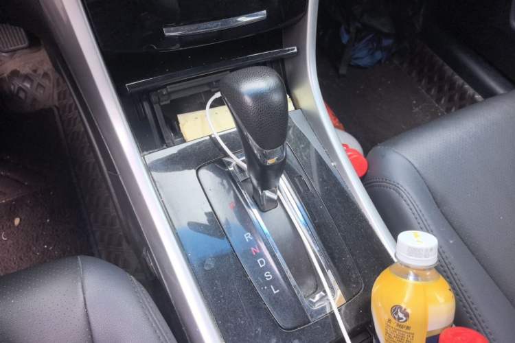 Used Honda Accord 2016 2.0L Comfort Edition Gear Lever