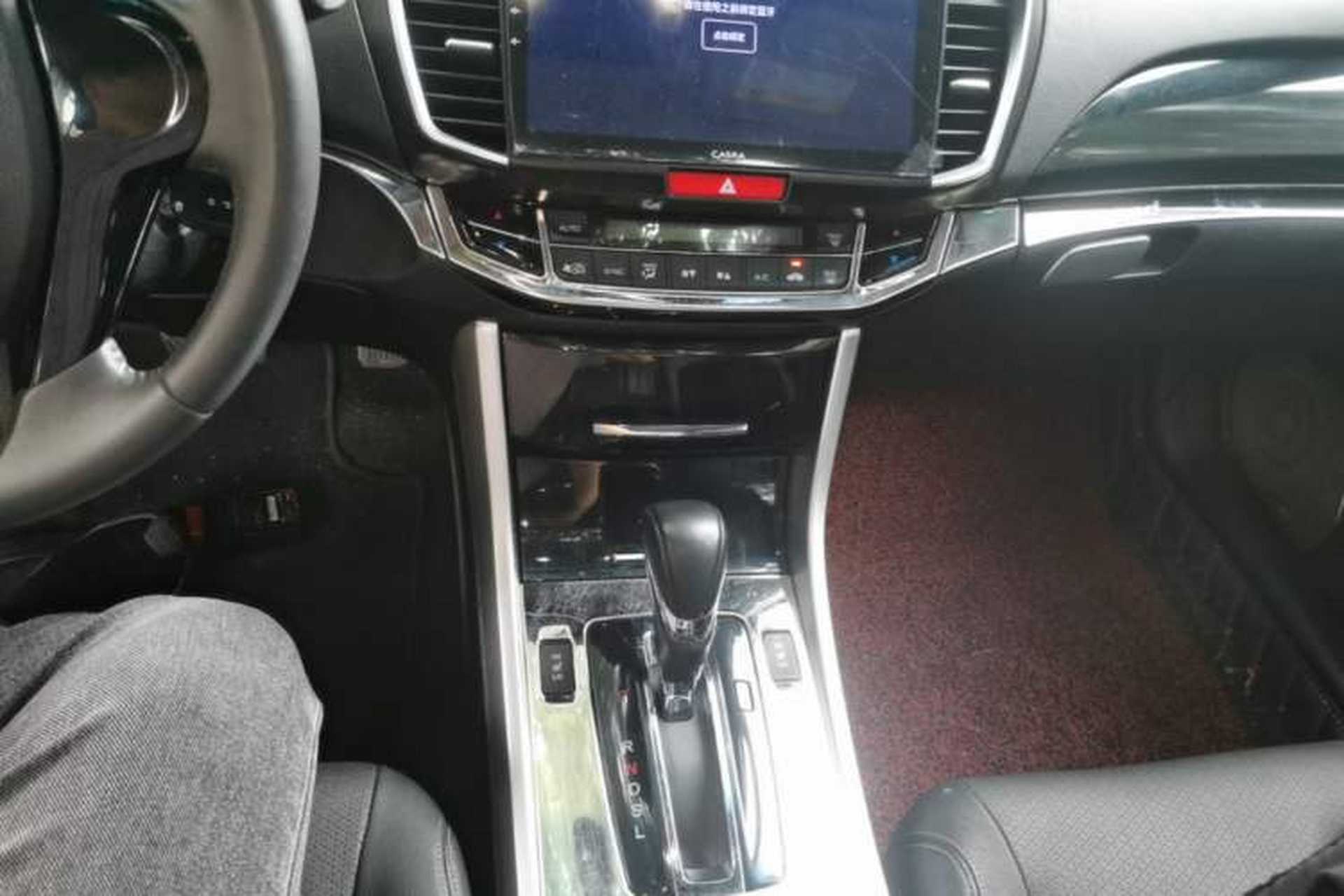 Used Honda Accord 2016 2.0L Elite Edition Gear Lever