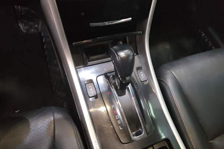 Used Honda Accord 2016 2.0L Elite Edition Gear Lever
