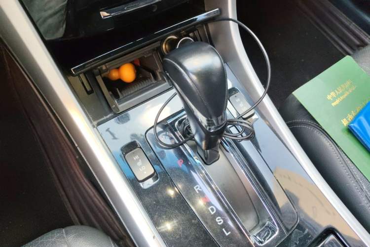 Used Honda Accord 2016 2.0L Elite Edition Gear Lever