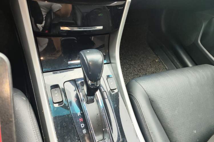 Used Honda Accord 2016 2.4L Zhi Rui Edition Gear Lever