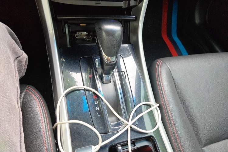 Used Honda Accord 2016 2.0L Comfort Edition Gear Lever