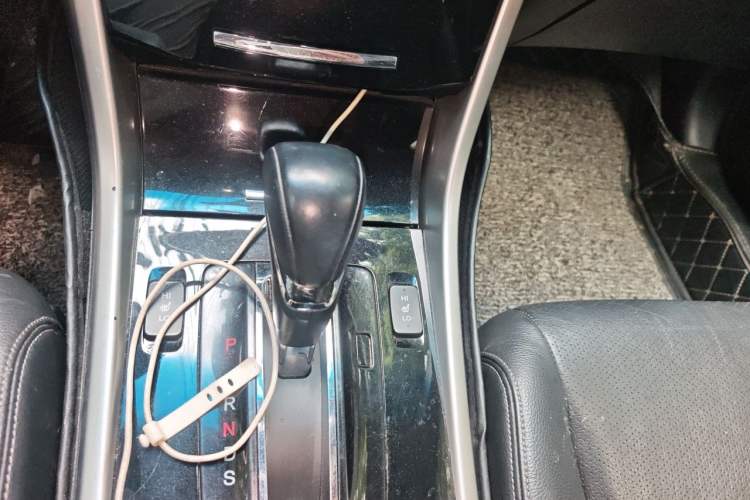 Used Honda Accord 2016 2.4L Luxury Edition Gear Lever