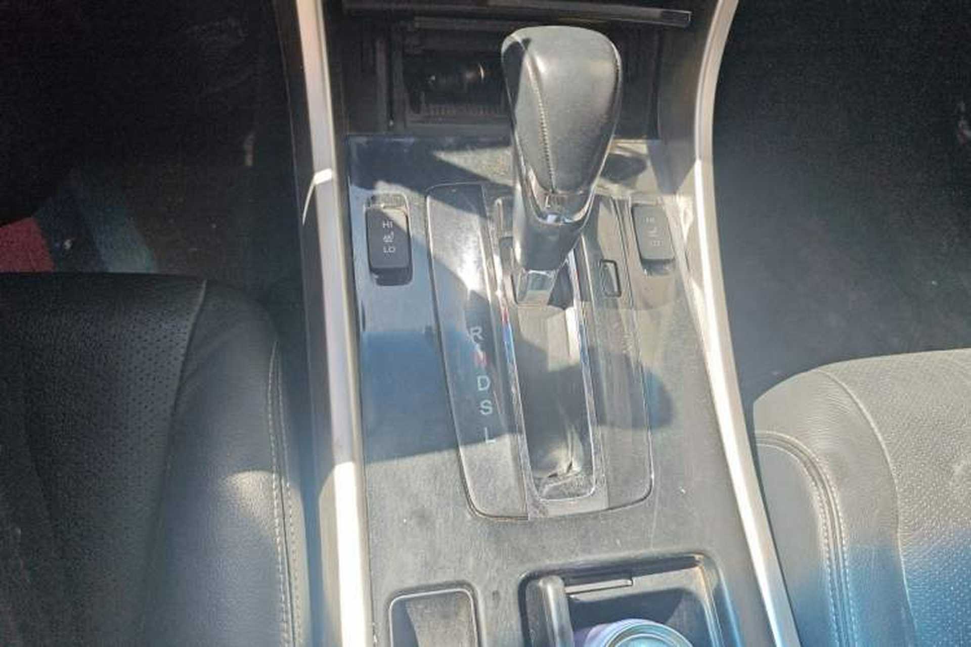Used Honda Accord 2016 2.0L Elite Edition Gear Lever