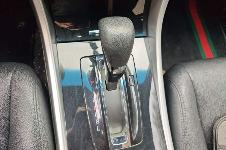 Used Honda Accord 2016 2.0L Comfort Edition Gear Lever