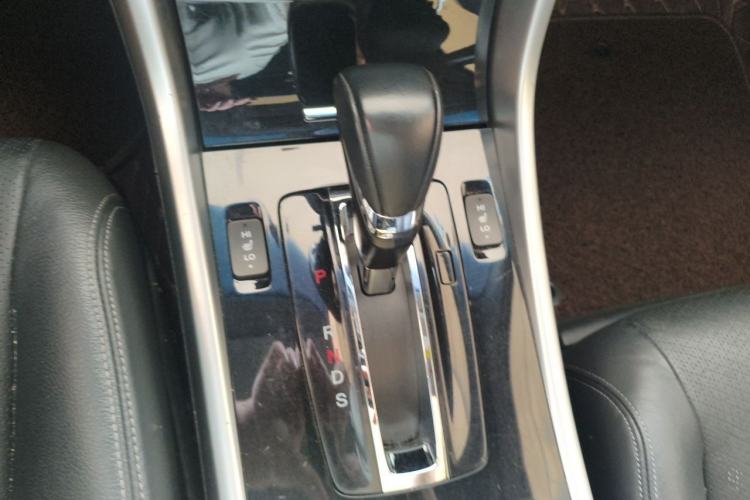Used Honda Accord 2016 2.4L Luxury Edition Gear Lever