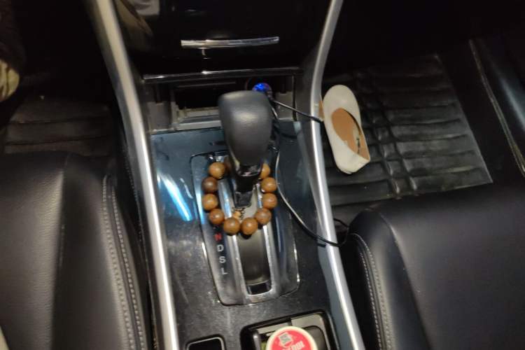 Used Honda Accord 2016 2.0L Comfort Edition Gear Lever