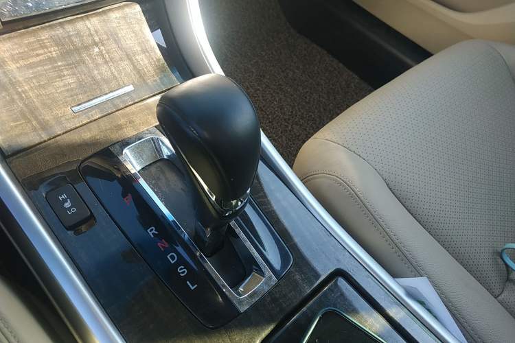Used Honda Accord 2016 2.4L EX New Year Limited Edition Special Package Gear Lever