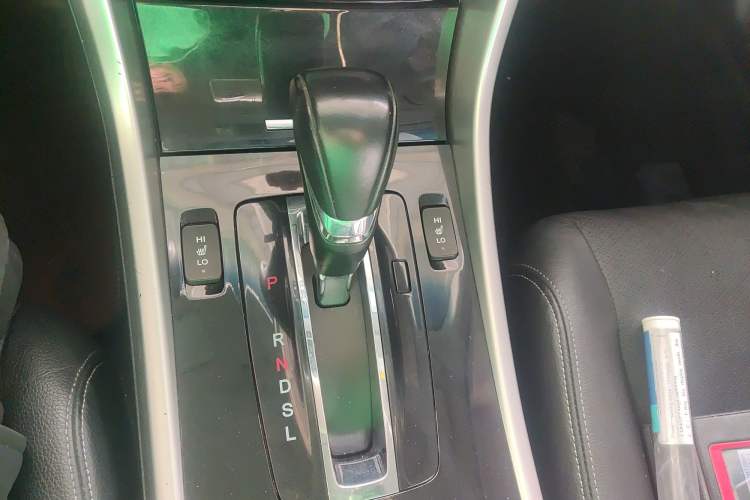 Used Honda Accord 2016 2.0L Elite Edition Gear Lever