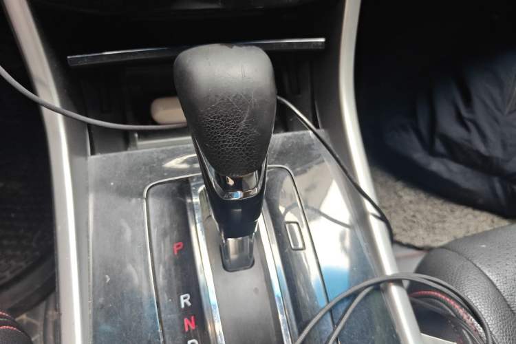 Used Honda Accord 2016 2.0L Comfort Edition Gear Lever