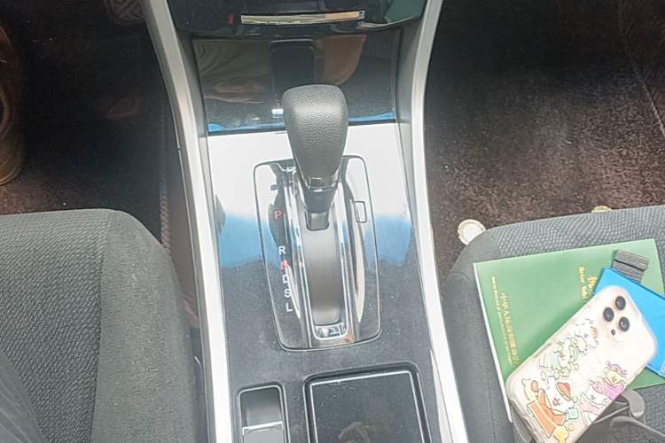 Used Honda Accord 2016 2.0L Comfort Edition Gear Lever