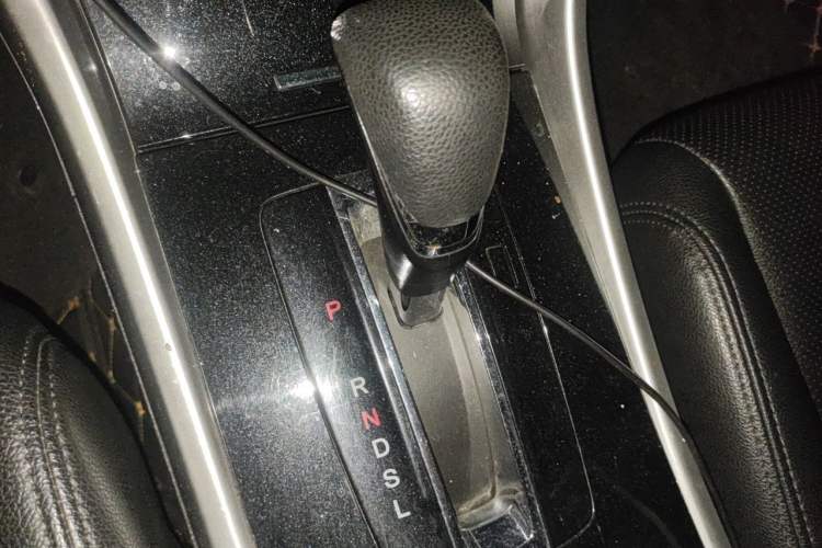 Used Honda Accord 2016 2.0L Comfort Edition Gear Lever
