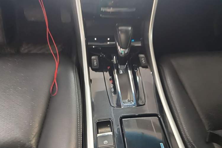 Used Honda Accord 2016 2.0L Elite Edition Gear Lever