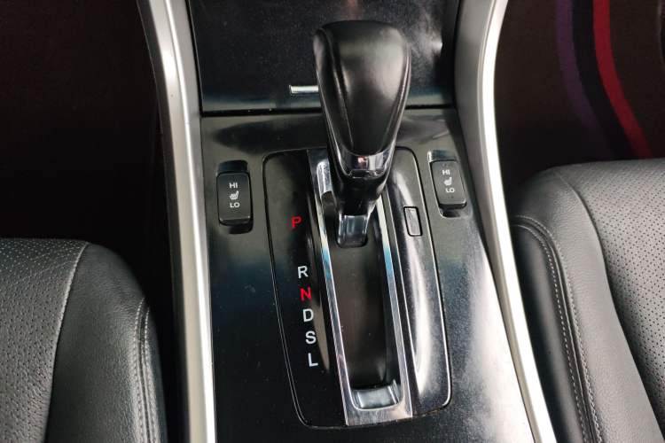 Used Honda Accord 2016 2.0L Elite Edition Gear Lever