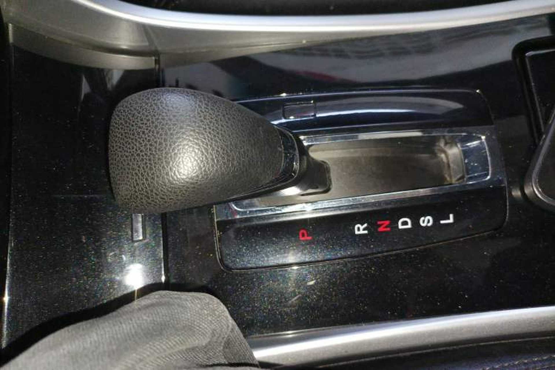 Used Honda Accord 2016 2.0L Comfort Edition Gear Lever