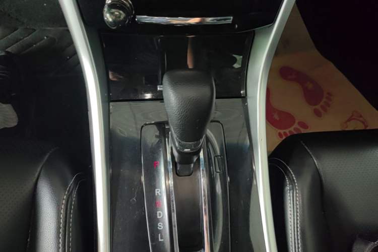 Used Honda Accord 2016 2.0L Comfort Edition Gear Lever